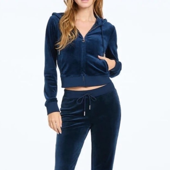 ❤️JUICY COUTURE SIGNATURE Y2K BEDAZZLED OB BLING VELOUR ZIP-UP HOODIE NWT 119.00 - Picture 2 of 7